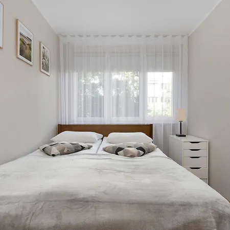 Red In Wroclaw With Two Bedrooms And Desk For Remote Work By Renters Daire