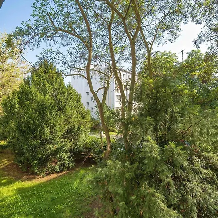 Red In Wroclaw With Two Bedrooms And Desk For Remote Work By Renters Daire Wroclaw